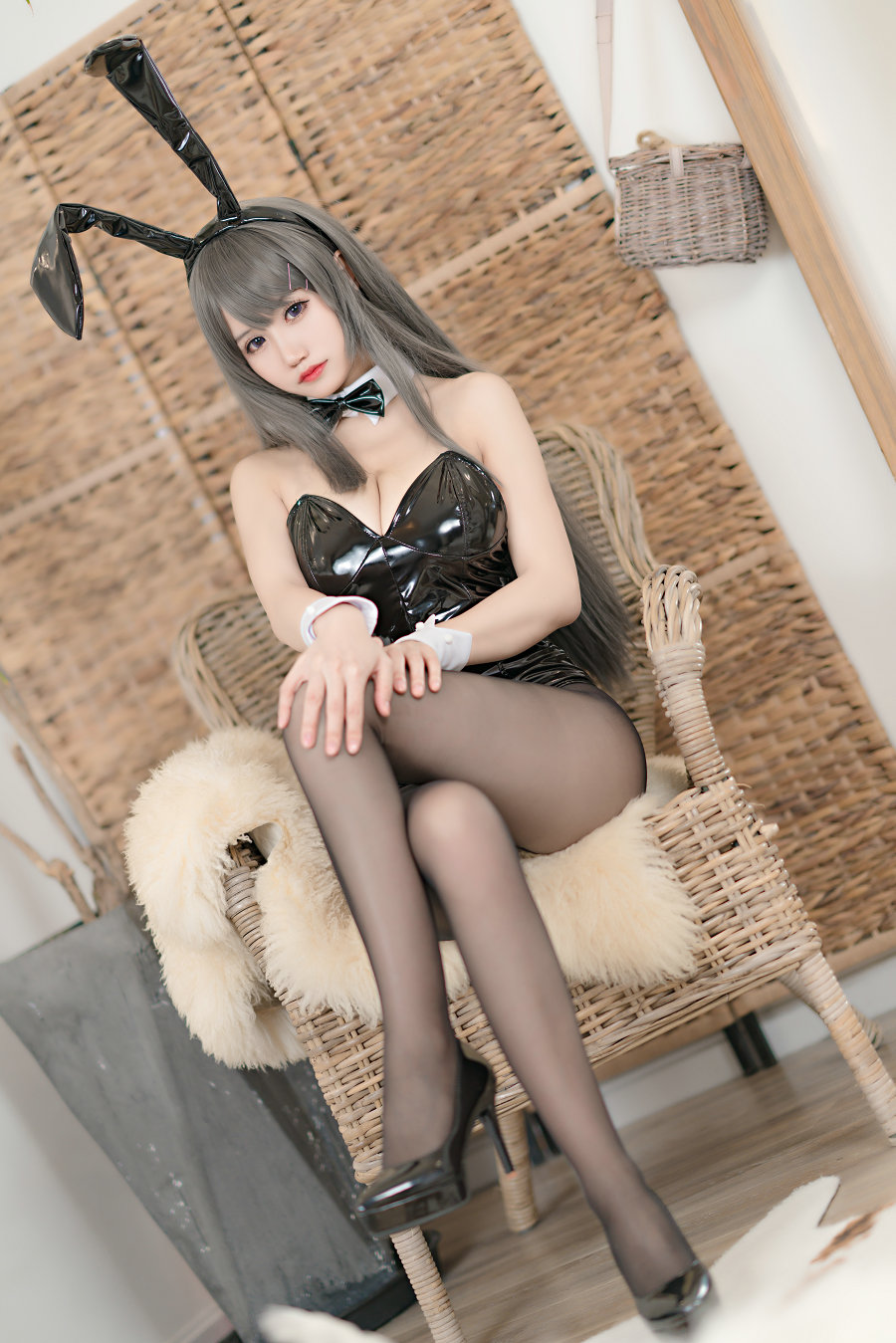 动漫博主小仓千代w - 麻衣兔女郎 / 24P-228MB / cos萌妹-绅士图