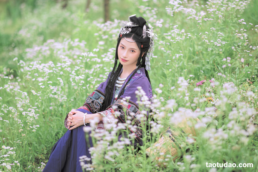 图片[3]-[YITUYU艺图语]2022.08.23 苗疆少女 眸小妖[41P／357MB]-绅士图