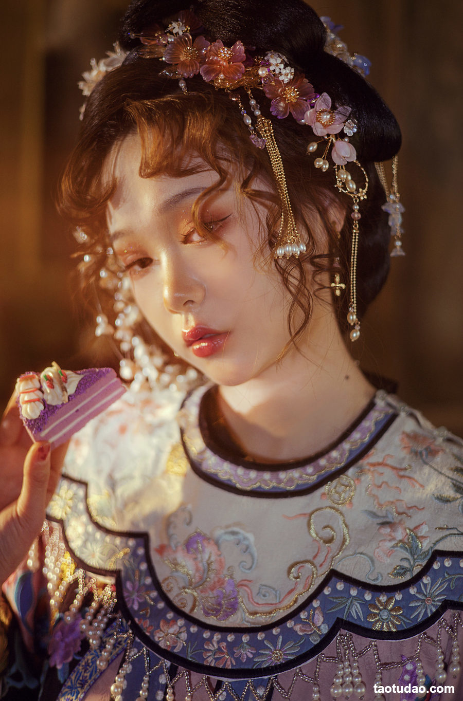 图片[2]-[YITUYU艺图语]2023.03.22 古董娃娃 妮妮酱[21+1P／85MB]-绅士图