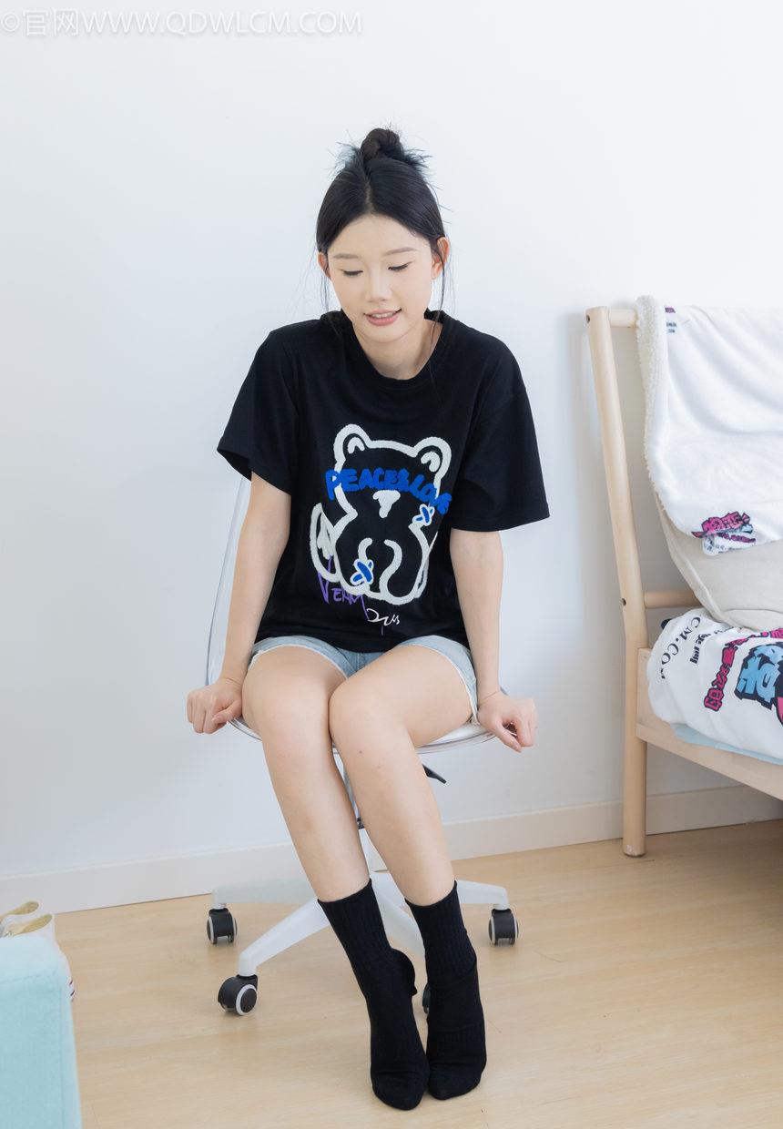 图片[2]-物恋传媒 No.2324 小竹-匡威帆布鞋、白棉袜、黑棉袜 [166P1V-4.78GB]-艺库