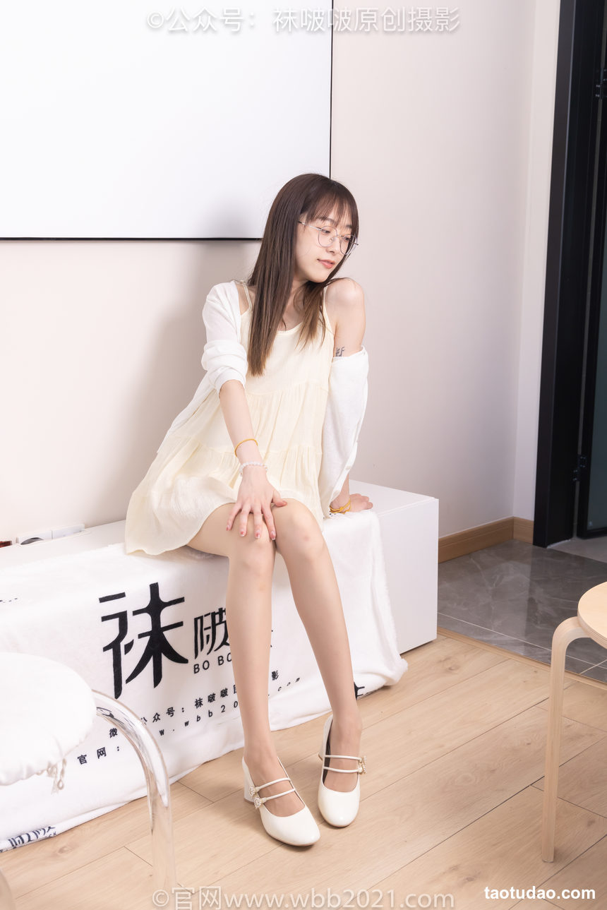 图片[4]-[BoBoSocks袜啵啵]NO.391 稚予-两双高跟鞋、肉丝、油亮白丝、裸足[145P+1V／6.56GB]-绅士图