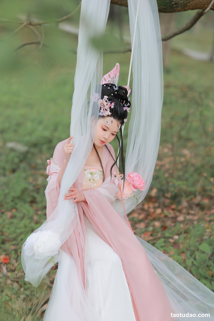 图片[4]-[YITUYU艺图语]2022.05.02 草色入帘青 小怪兽[23+1P／153MB]-绅士图