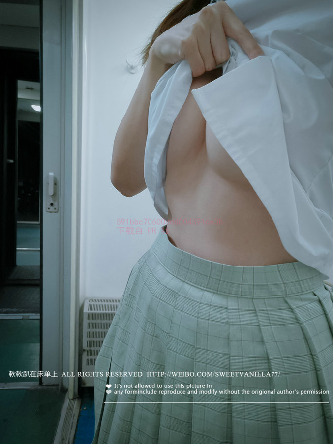 网红嫩妹软软趴在床单上 - 火车实拍全记录 / 26P3V-54MB / 唯美杂图-绅士图