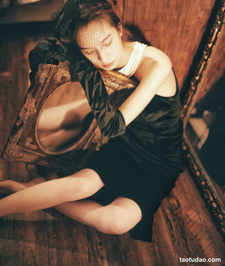 图片[2]-[YITUYU艺图语]2022.09.04 慵懒的午后 嘉怡[23+1P／257MB]-绅士图