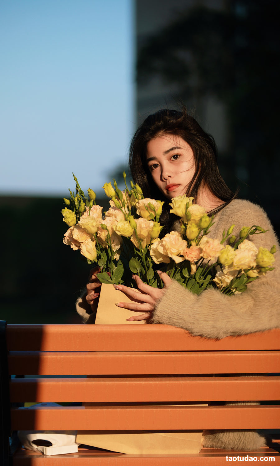 图片[4]-[YITUYU艺图语]2023.03.30 光影与晚霞下的少女 思分[20+1P／435MB]-绅士图