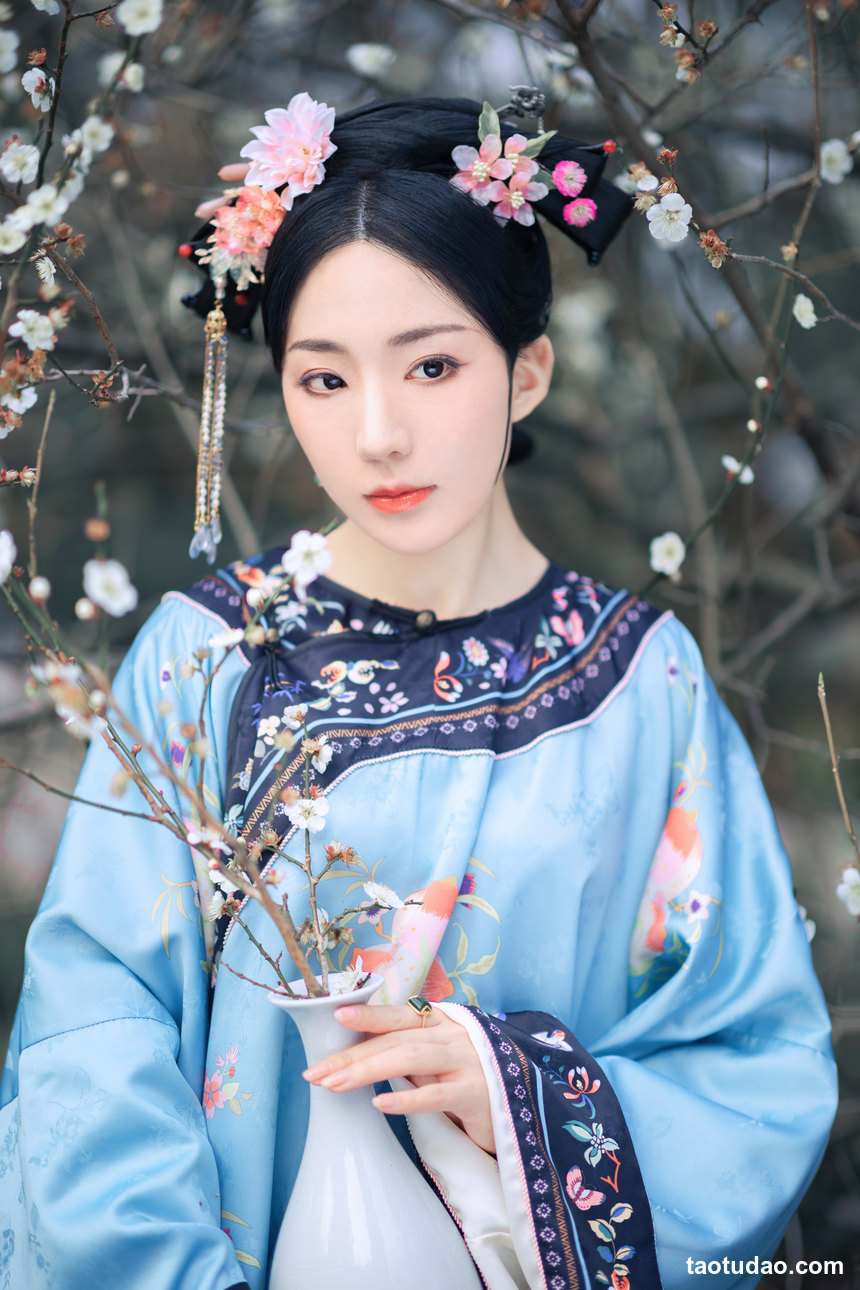 图片[2]-[YITUYU艺图语]2022.06.06 探梅 是真的南渊[42+1P／381MB]-绅士图