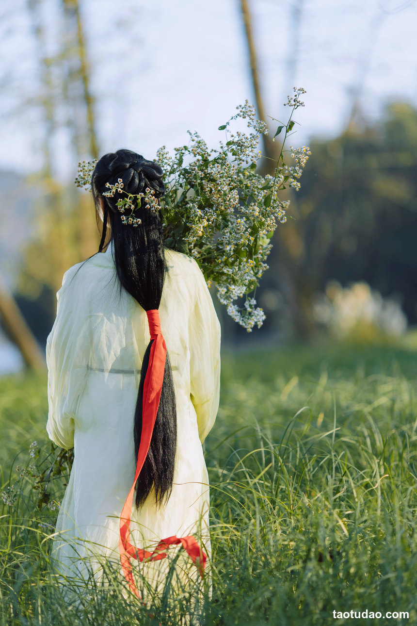 图片[2]-[YITUYU艺图语]2022.04.27 思君归 人间月-素尘[22+1P／203MB]-绅士图