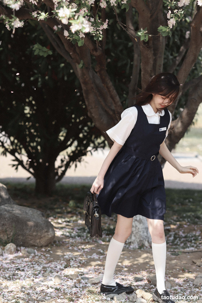 图片[4]-[YITUYU艺图语]2022.07.16 白樱 – 一起去赏花吧 泽钰[19+1P／194MB]-绅士图