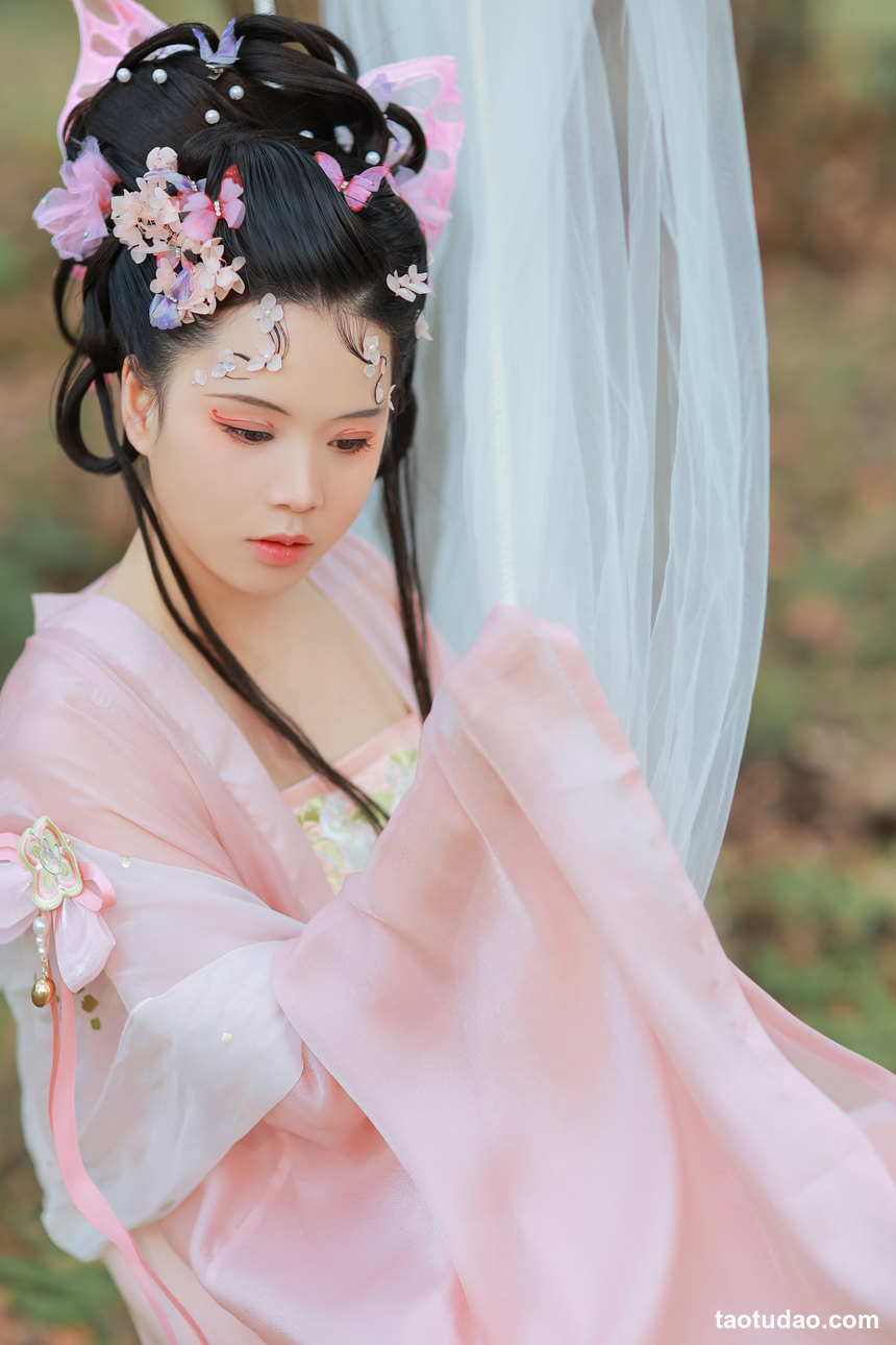 图片[3]-[YITUYU艺图语]2022.05.02 草色入帘青 小怪兽[23+1P／153MB]-绅士图