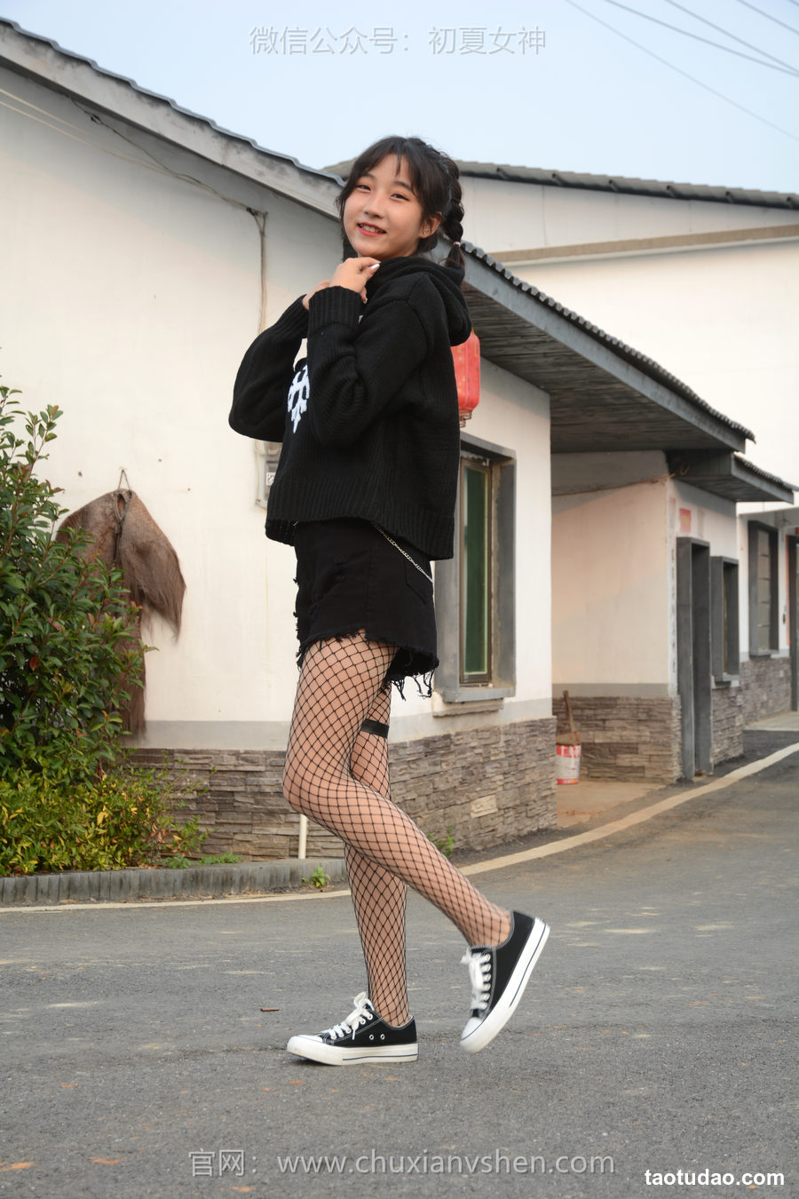 图片[2]-初夏女神 NO.112 点点 时尚村姑[140P+1V／3.68GB]-绅士图