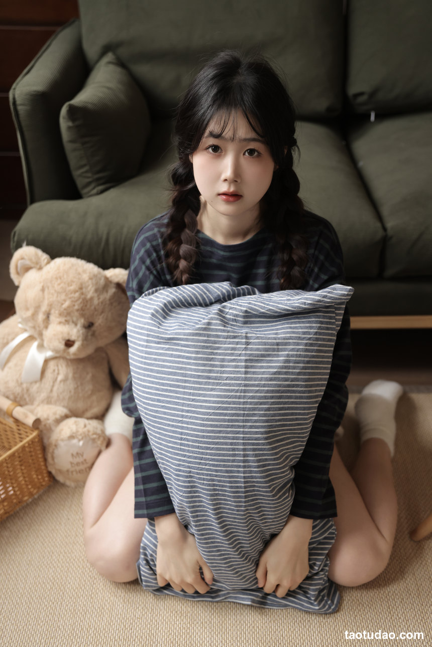 图片[2]-[YITUYU艺图语]2023.01.04 半秋 小鹅酱酱酱[31+1P／397MB]-绅士图