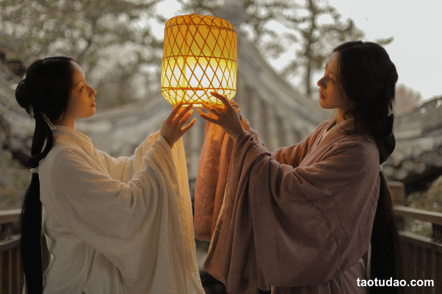 图片[2]-[YITUYU艺图语]2023.04.27 姐妹游园 如玉[21+1P／224MB]-绅士图