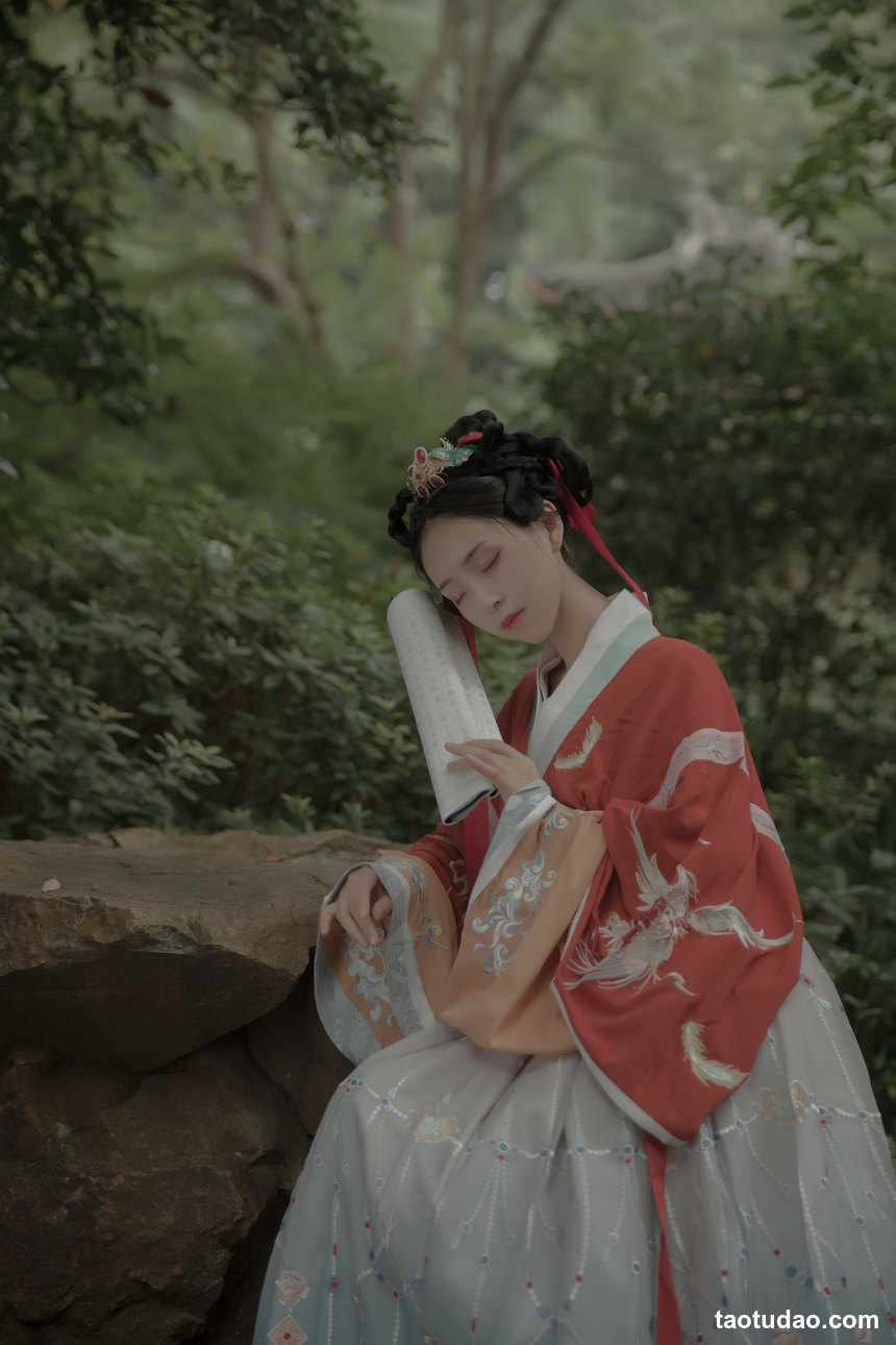 图片[2]-[YITUYU艺图语]2022.09.22 秋风辞 桐丏小棉袄[30+1P／292MB]-绅士图