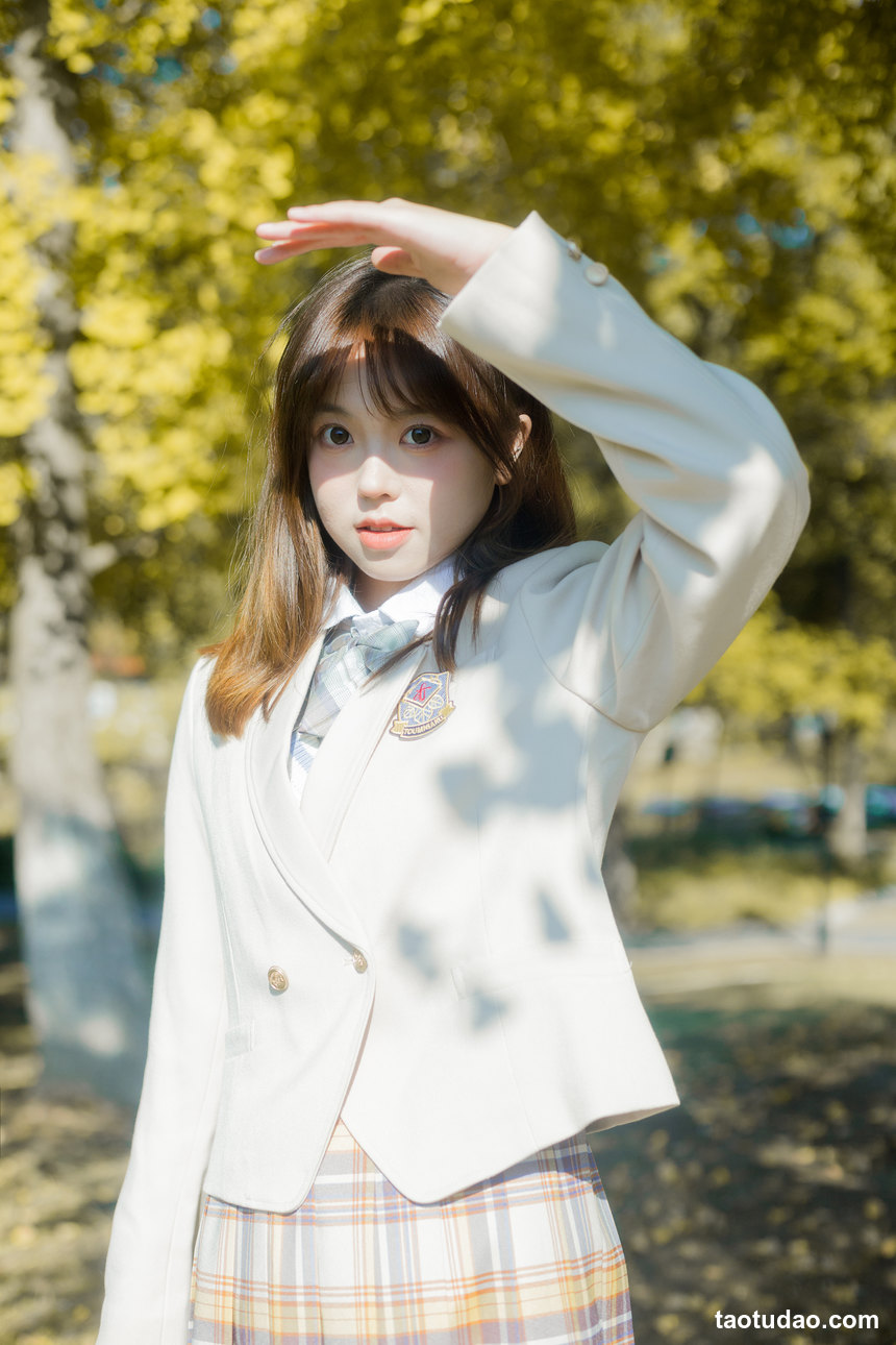 图片[2]-[YITUYU艺图语]2022.11.21 奶油味的秋 哈吉麻花[37+1P／355MB]-绅士图