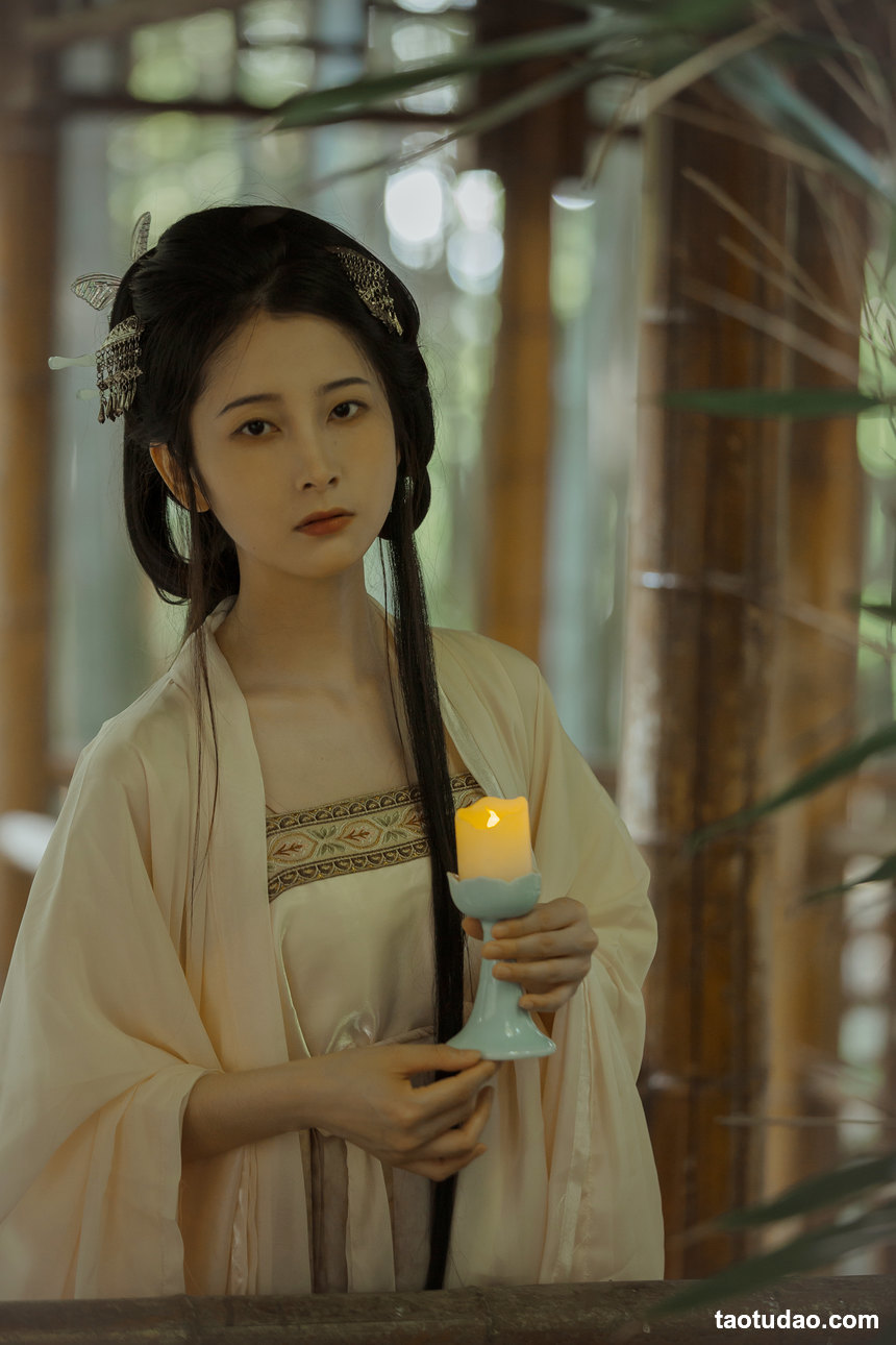 图片[2]-[YITUYU艺图语]2022.12.23 荣耀时，她是象征 五月的三花猫[21+1P／139MB]-绅士图