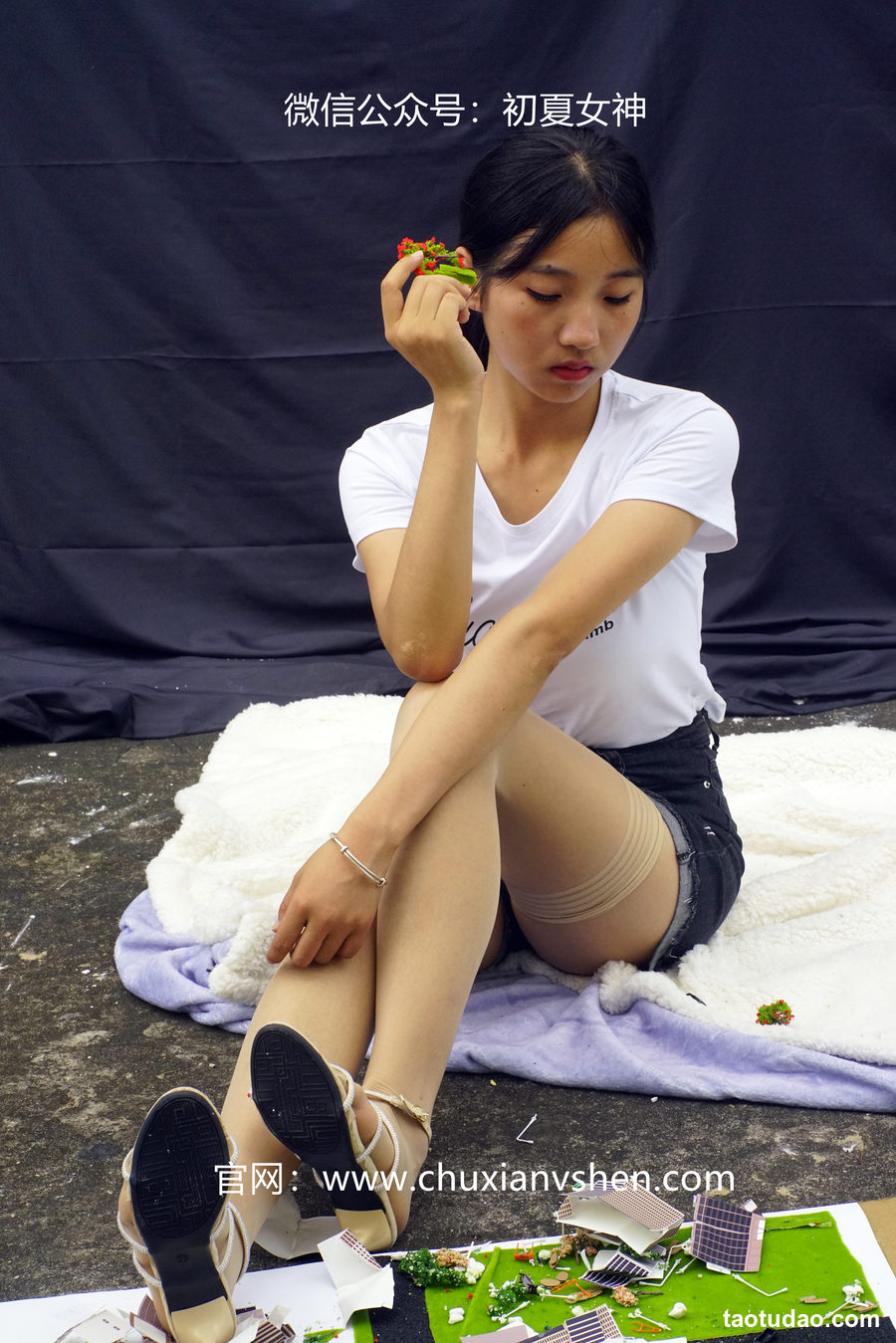 图片[4]-初夏女神 NO.066 点点 误入小人国[110P+1V／4.11GB]-绅士图