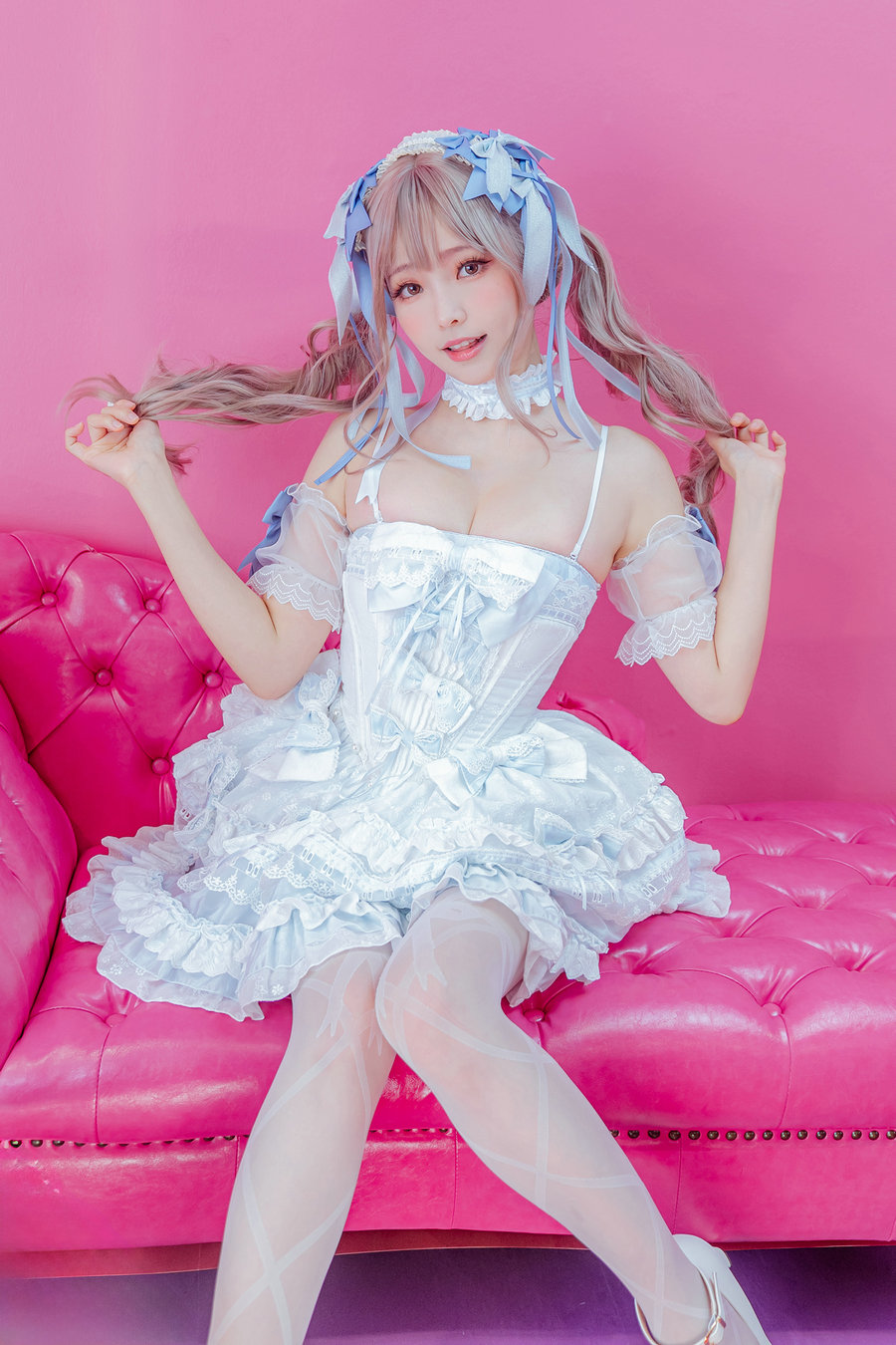 Ely_eee(ElyEE子) – Blue Ribbon Sweets 藍絲帶甜點 / 26P3V-100MB / cos萌妹-绅士图