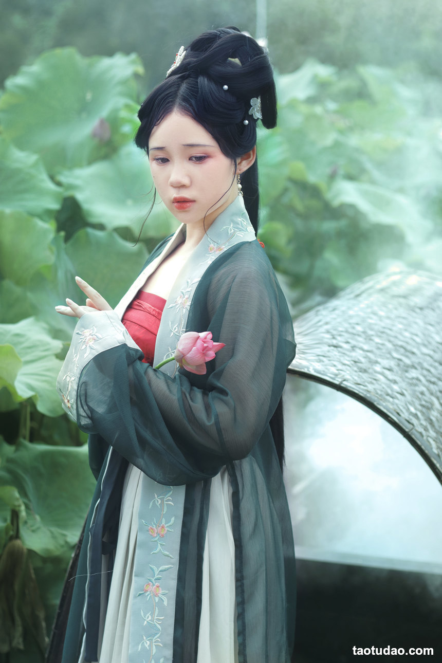 图片[2]-[YITUYU艺图语]2022.08.21 采莲曲 一只高高[26+1P／288MB]-绅士图