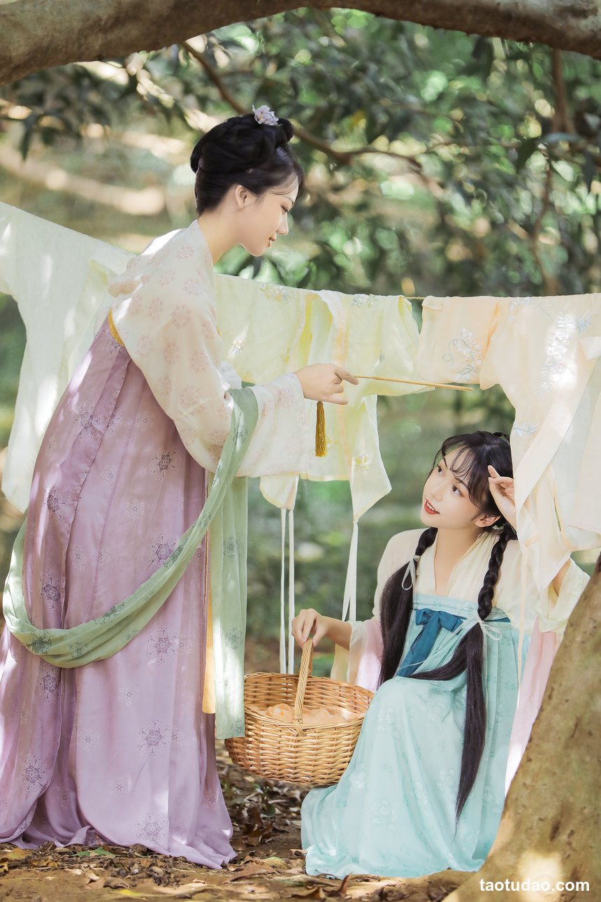 图片[2]-[YITUYU艺图语]2022.04.10 聘婷 秋哒哒–[24+1P／456MB]-绅士图