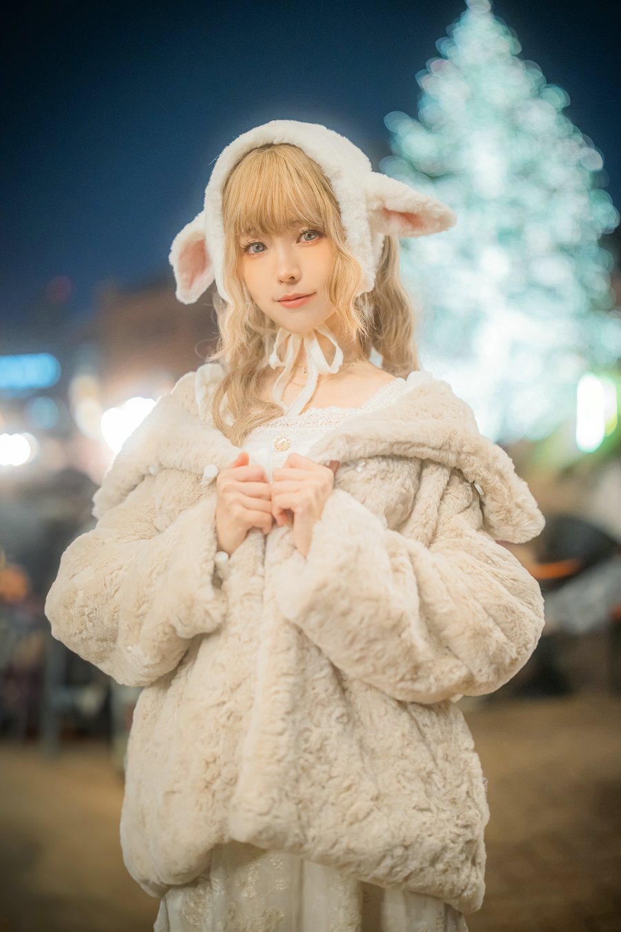 Ely_eee(ElyEE子) - Winter Market Lamb / 36P3V-147MB / cos萌妹-绅士图
