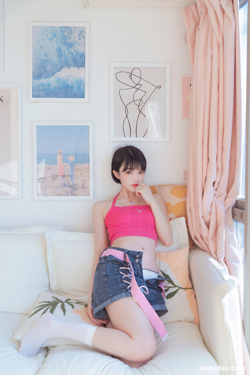桜桃喵 - NO.153 甜辣酱 [21P-254MB]-绅士图
