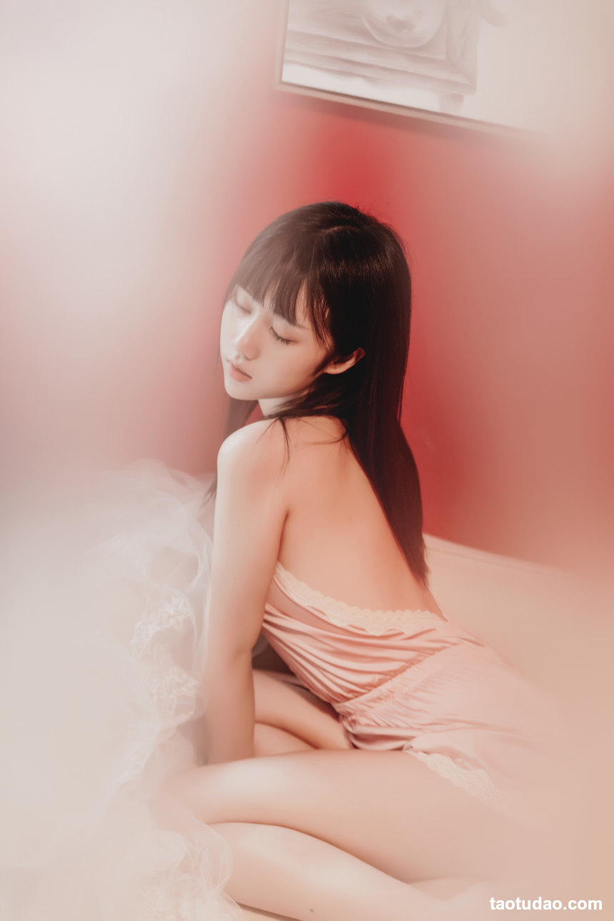 图片[4]-[YITUYU艺图语]2022.08.26 赤色的想念 镜酱_[20+1P／422MB]-绅士图