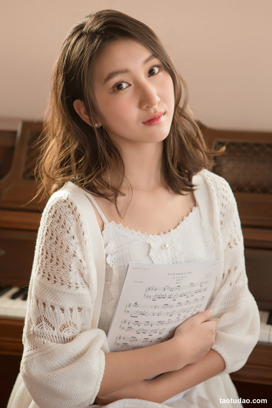 图片[4]-[YALAYI雅拉伊]2023.09.06 NO.1070 亲吻阳光[36P／231MB]-绅士图