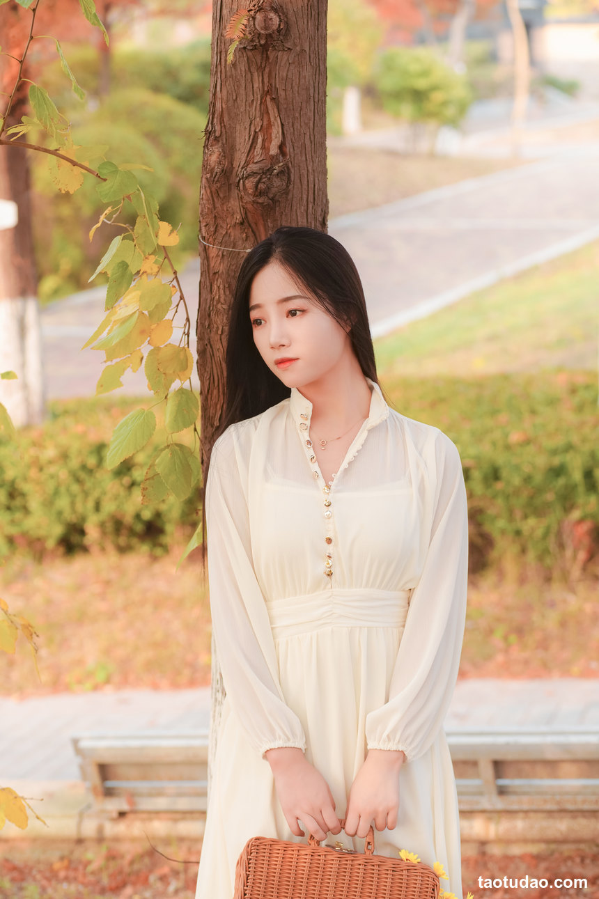 图片[2]-[YITUYU艺图语]2022.12.01 只属于秋日的浪漫 兮兮[25+1P／234MB]-绅士图