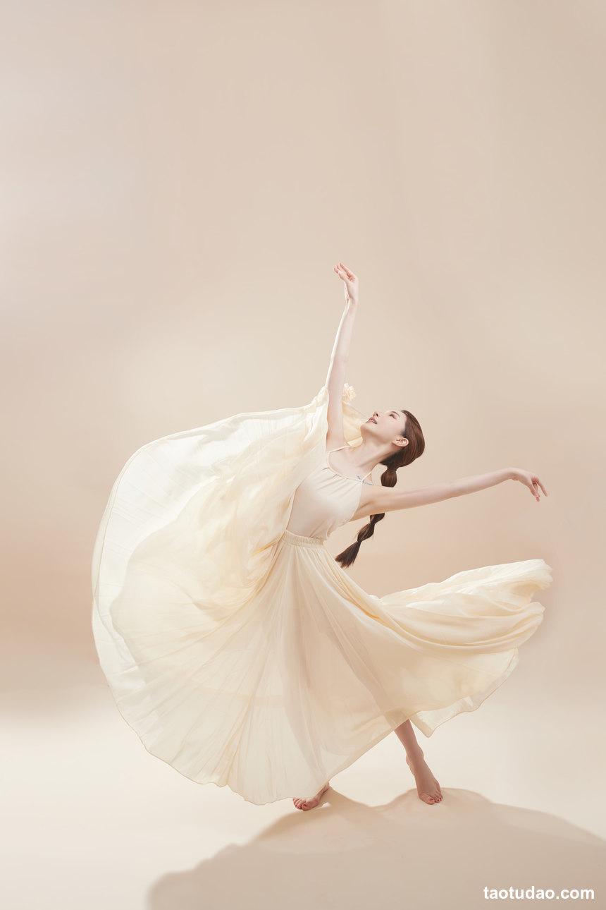 图片[3]-[YITUYU艺图语]2022.09.19 纱裙 傲娇君[21+1P／119MB]-绅士图