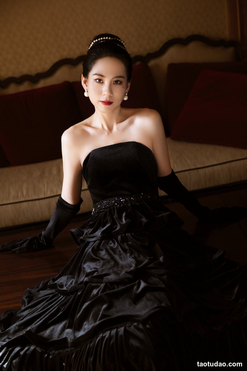 图片[4]-[YITUYU艺图语]2023.01.13 赫本风 susu[22+1P／442MB]-绅士图