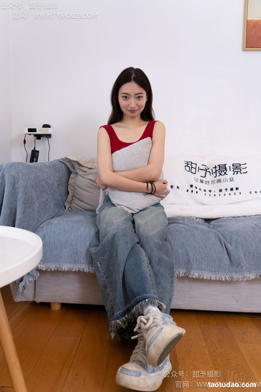 图片[2]-甜予摄影 NO.064 雪梨-帆布鞋、白棉袜、肉丝（脚尖加固款）[130P+2V／10.0GB]-绅士图