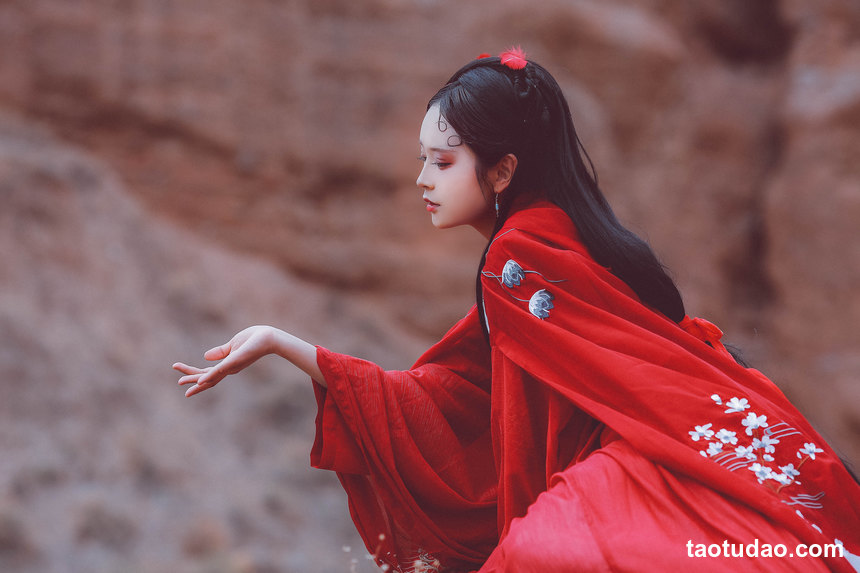 图片[2]-[YITUYU艺图语]2022.12.05 精怪异闻录 奶文文&未岚RAN[33+1P／217MB]-绅士图