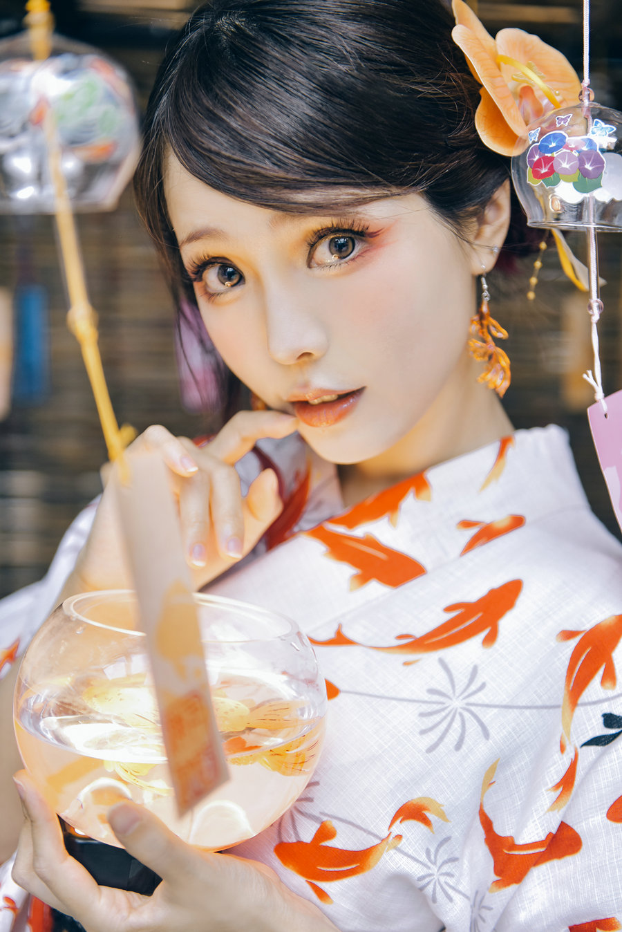 Ely_eee(ElyEE子) - Goldfish Stroll 金魚散步 / 30P2V-144MB / cos萌妹-绅士图