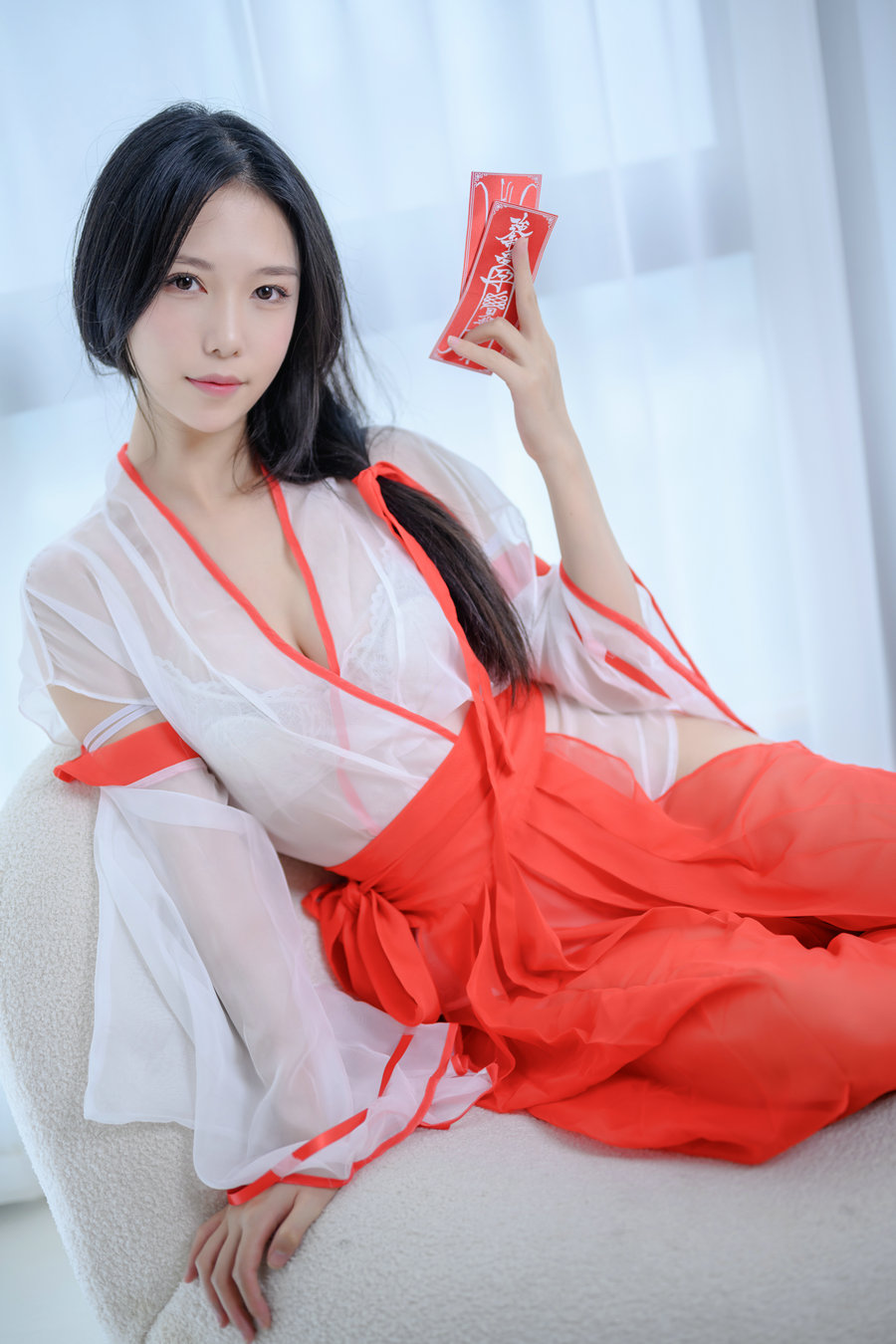 抖娘-利世图集 - 私人驱邪 / 48P1V-1.50GB / cos萌妹-绅士图