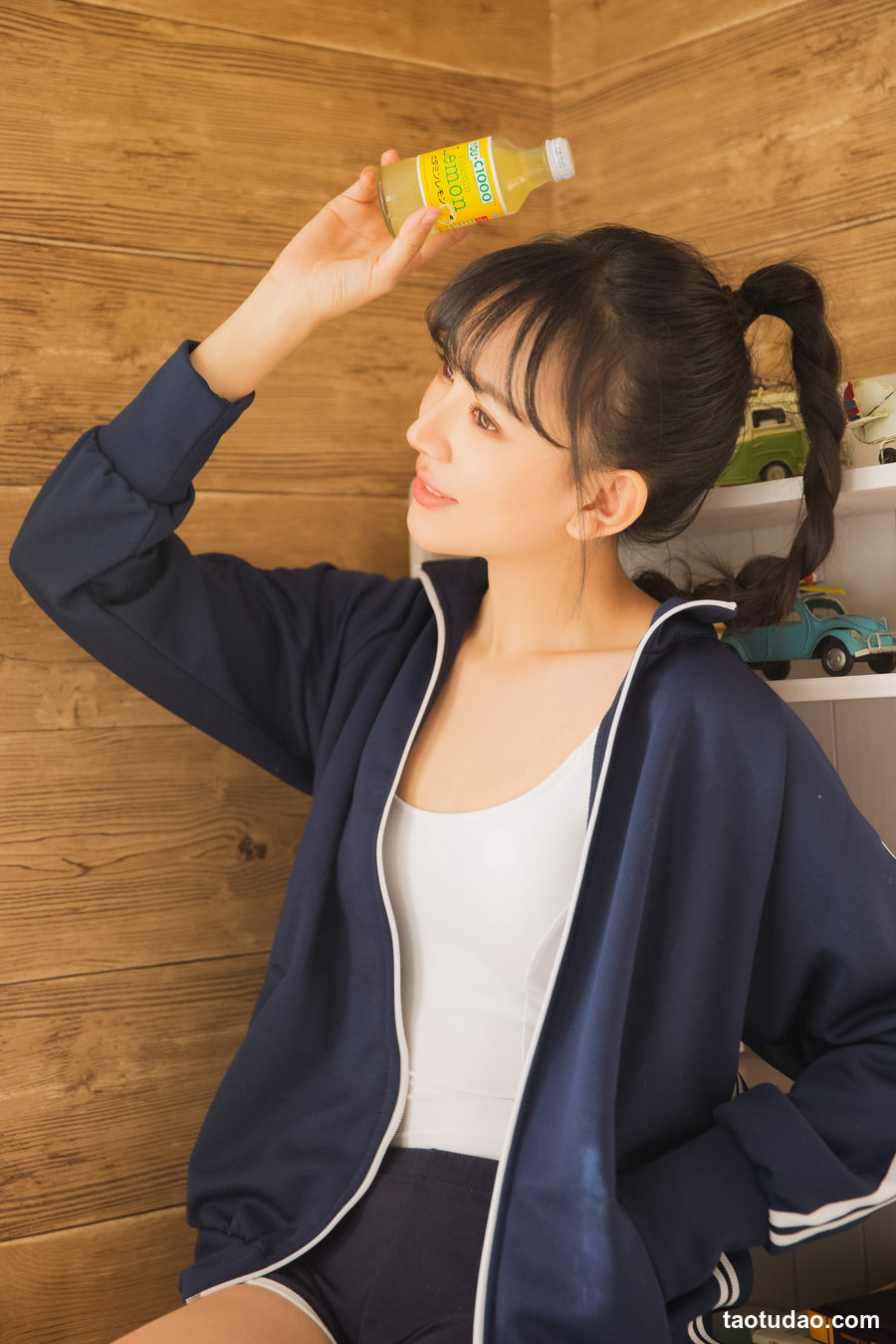 图片[3]-[YALAYI雅拉伊]2023.07.21 NO.1050 迷人的你[29+1P／379MB]-绅士图