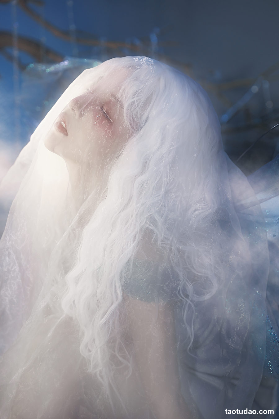 图片[2]-[YITUYU艺图语]2023.02.23 她像是易碎的瓷物 晚辞归[20+1P／182MB]-绅士图