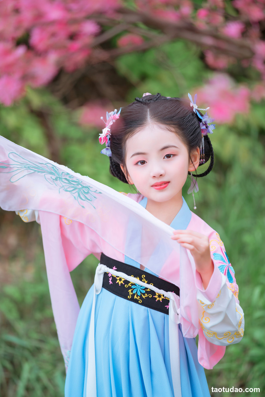 图片[4]-[YITUYU艺图语]2022.04.05 人间三月天 思语[24+1P／188MB]-绅士图