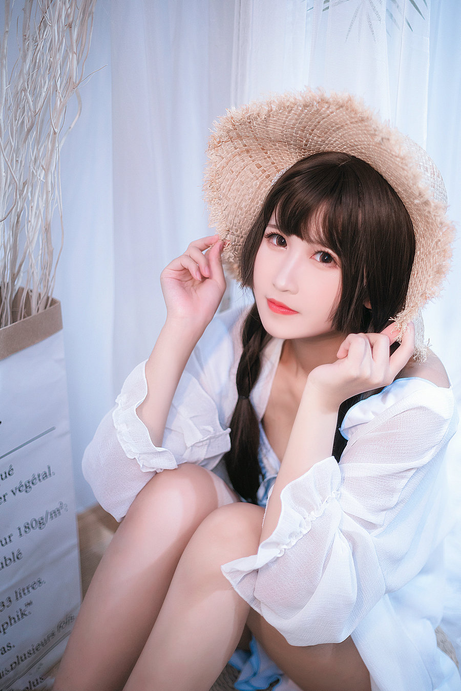 微博妹子三度_69 - 房间里的夏天 / 42P-341MB / cos萌妹-绅士图