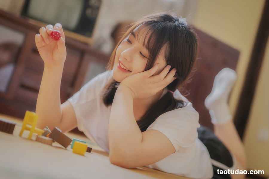 图片[2]-[YITUYU艺图语]2023.04.02 午后少女 ake阿颗好饿呀[21+1P／190MB]-绅士图