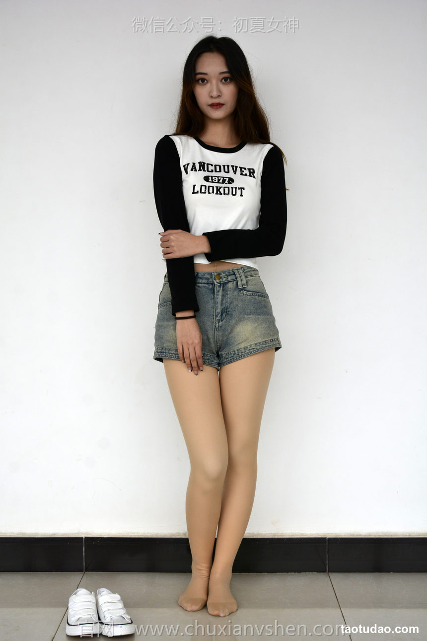 图片[2]-初夏女神 NO.160 依依 走走拍拍[130P+1V／5.25GB]-绅士图