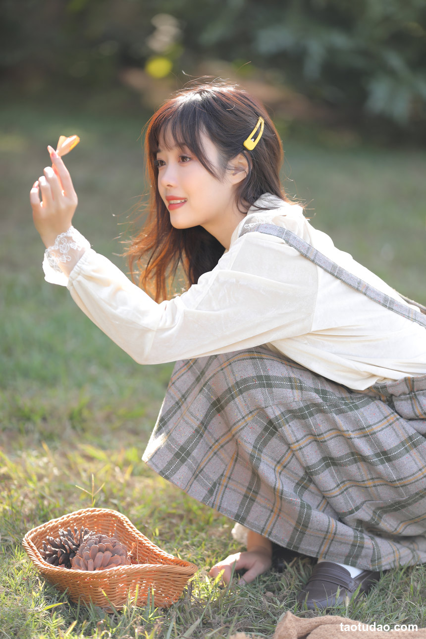 图片[2]-[YITUYU艺图语]2022.11.17 秋信 小薇人儿[34+1P／351MB]-绅士图