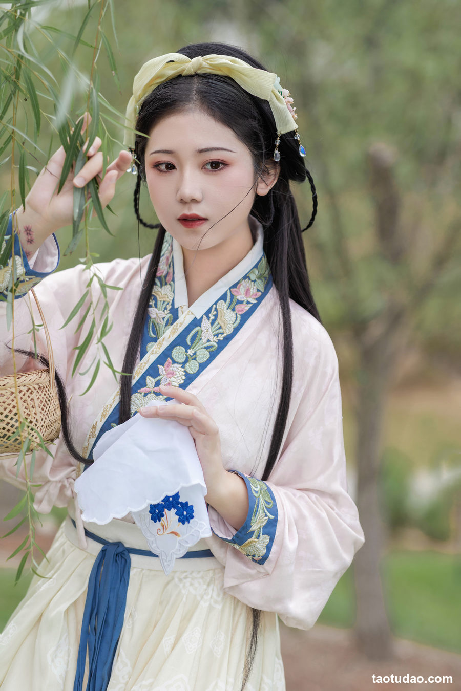 图片[2]-[YITUYU艺图语]2023.04.09 柳 沉诗思[22+1P／225MB]-绅士图