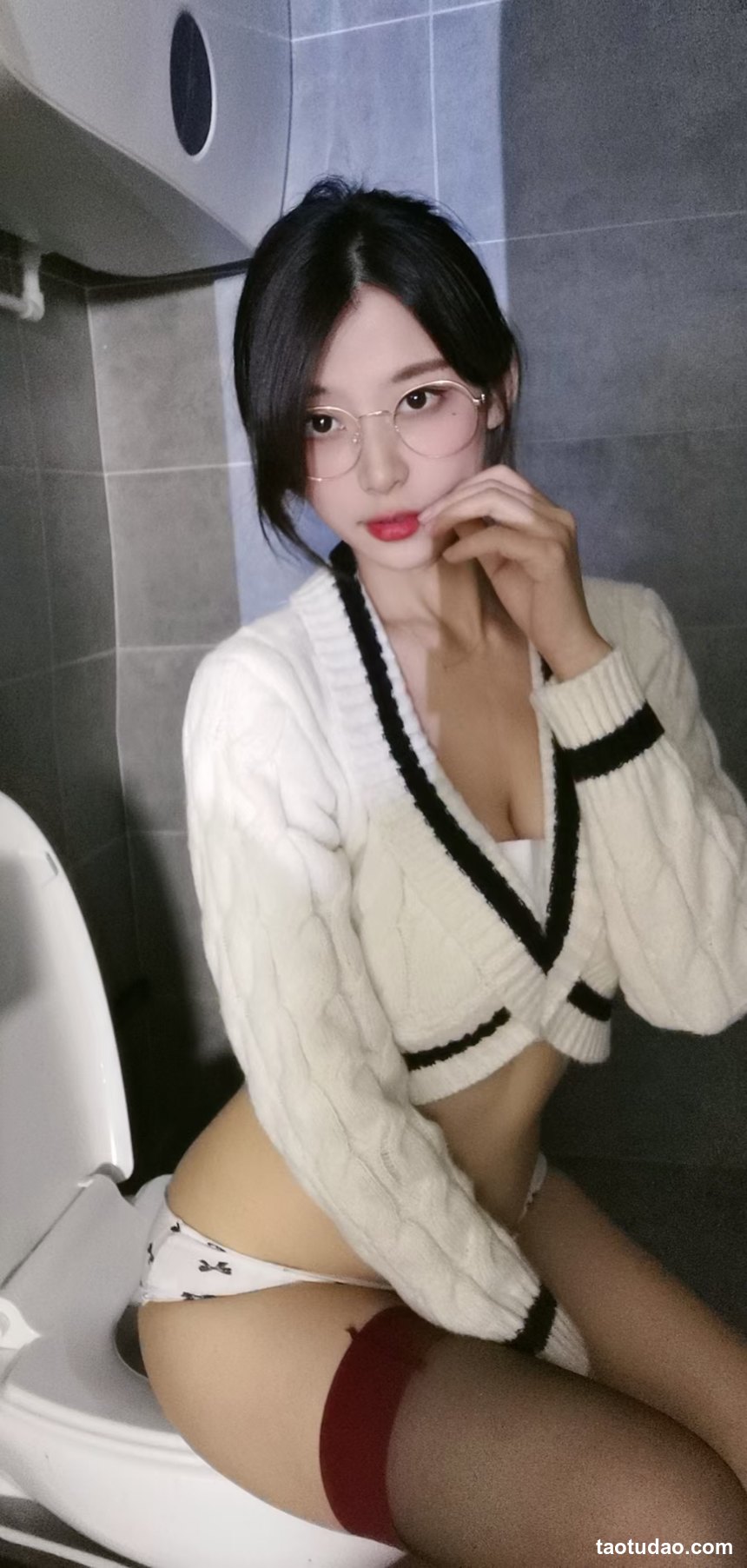 图片[2]-羊小雪 – 舰长福利视图小合集 [201P+13V-204MB]-绅士图