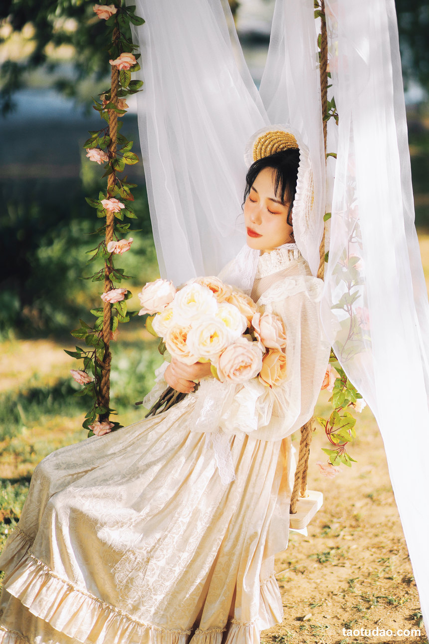 图片[3]-[YITUYU艺图语]2022.09.28 湖边的秋千 迟白[32+1P／395MB]-绅士图