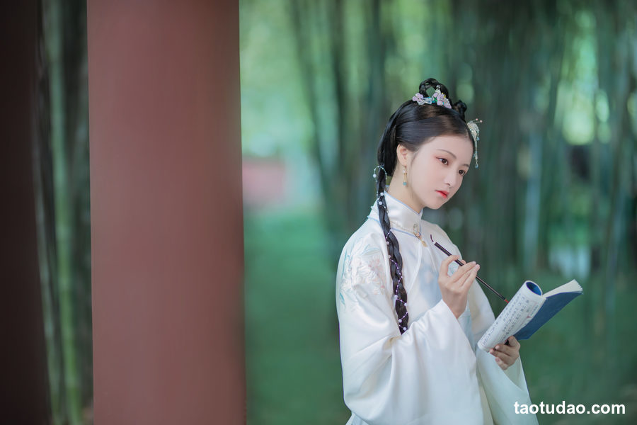 图片[2]-[YITUYU艺图语]2023.04.25 点绛唇 培培 [21+1P／71MB]-绅士图