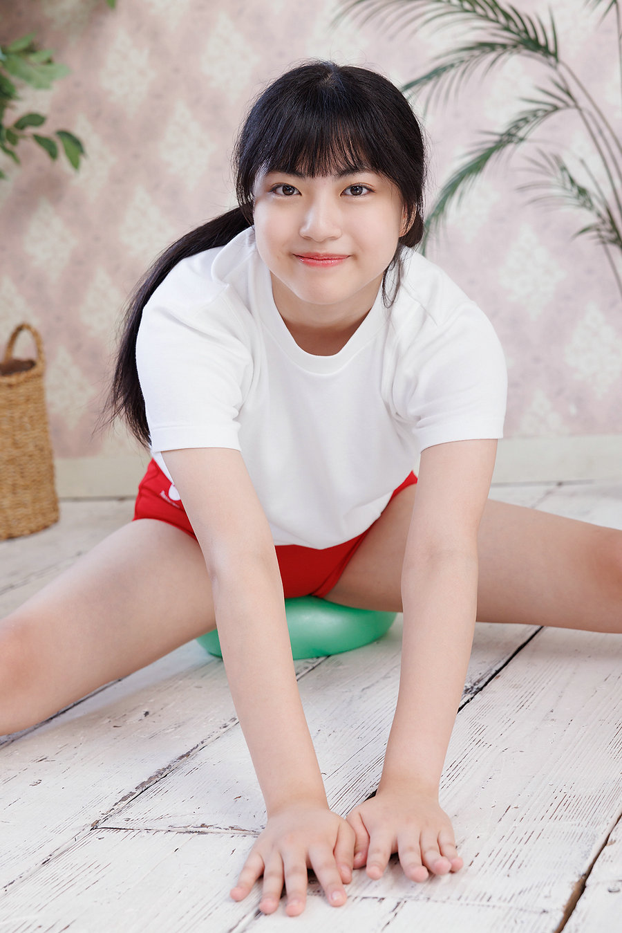 / Minisuka.tv / Maaya Obana 小花真彩 - Regular Gallery Set 6.02 / 31P31MB / 日系-绅士图