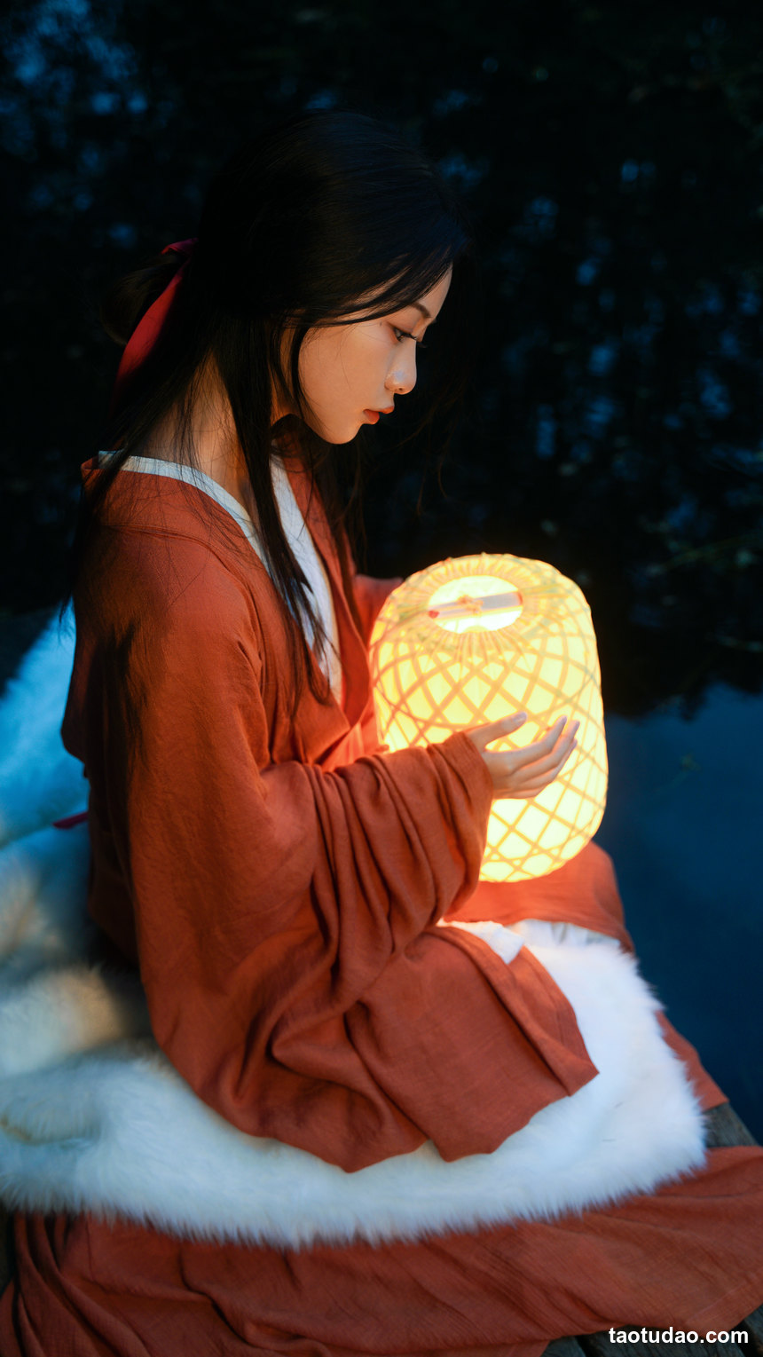 图片[3]-[YITUYU艺图语]2022.12.14 她像月光一样清冷 旺旺小小舒[24+1P／309MB]-绅士图