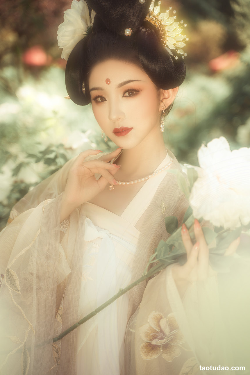 图片[4]-[YITUYU艺图语]2022.09.20 花想容 笔墨瞎伺候[34+1P／270MB]-绅士图