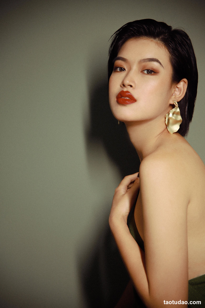 图片[3]-[YITUYU艺图语]2022.11.18 肆意生长 多金[21+1P／287MB]-绅士图