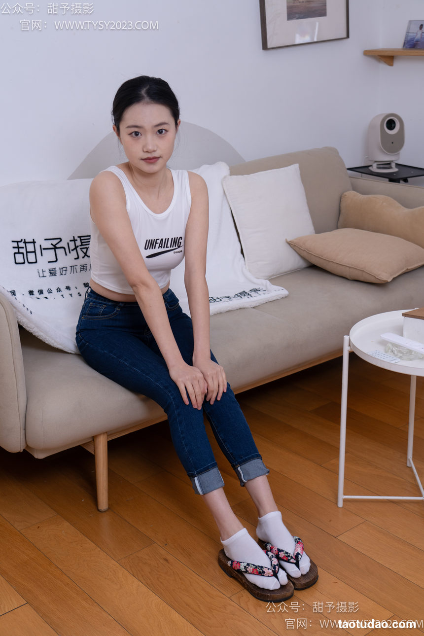 图片[3]-甜予摄影 NO.069 齐齐-短靴、人字拖、短白棉袜、长白棉袜、裸足[167P+2V／11.4GB]-绅士图